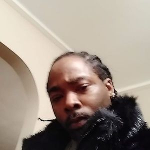 Meet your Posher, Dee